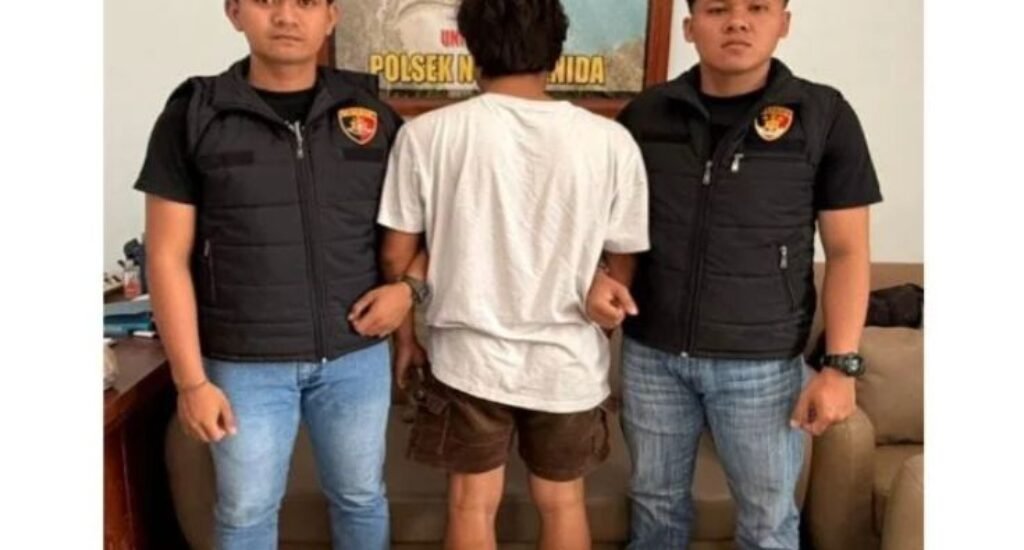 Police in Nusa Penida swiftly arrested a teen thief who stole €400 from a Slovak tourist within 24 hours. Police in Nusa Penida swiftly arrested a teen thief who stole €400 from a Slovak tourist within 24 hours.